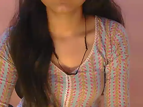 Cute Pihu01 online show from 02/05/26, 11:09