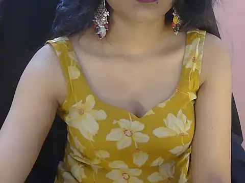 Snapshot of Cute_Pihu01 chatting on 05/27/26, 07:00 Cute Pihu01 online show from 05/27/26, 07:00