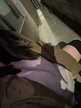 Snapshot of mai_honey chatting on 03/15/26, 06:14 mai honey online show from 03/15/26, 06:14