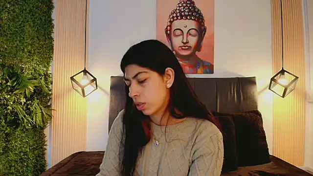 Cassie bloom online show from 12/20/25, 08:16