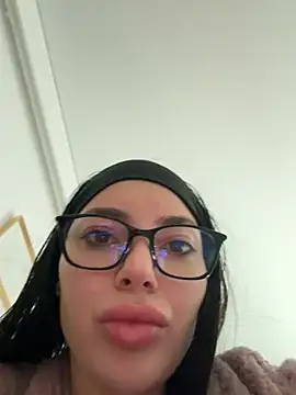 Mia Splash online show from 01/19/26, 11:25