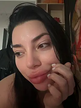 Mia Splash online show from 03/29/26, 10:26