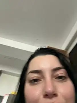 Mia Splash online show from 04/17/26, 06:05