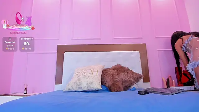 SOPHIATRISTA online show from 09/15/25, 12:27