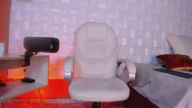 AlejandroStormm online show from 02/24/25, 07:11