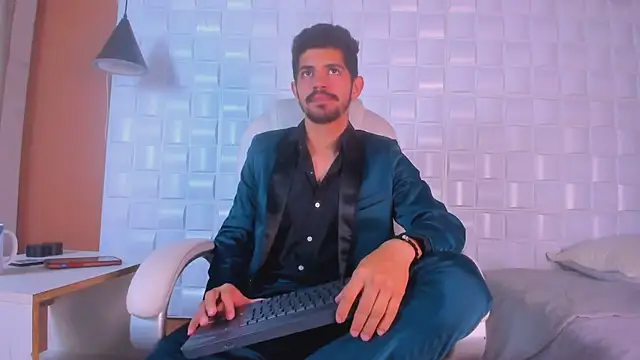 AlejandroStormm online show from 02/26/25, 08:54