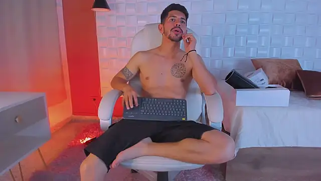 AlejandroStormm online show from 03/09/25, 02:50