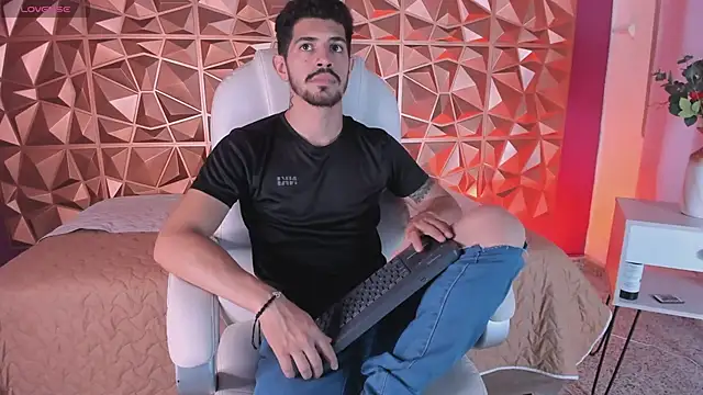 AlejandroStormm online show from 03/16/25, 08:21