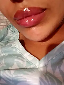 Snapshot of Sexlove1xo chatting on 10/15/25, 03:34 Sexlove1xo online show from 10/15/25, 03:34