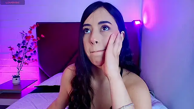 Lexi Howard  online show from 03/04/26, 04:29