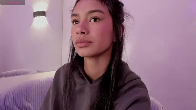 Anniie  Evans online show from 09/17/25, 03:03