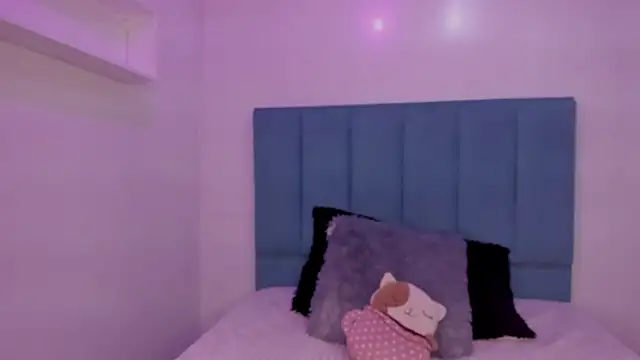 Anniie  Evans online show from 10/06/25, 02:25