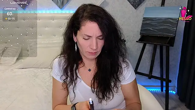 Snapshot of mylady_xenia chatting on 03/15/25, 10:44 mylady xenia online show from 03/15/25, 10:44