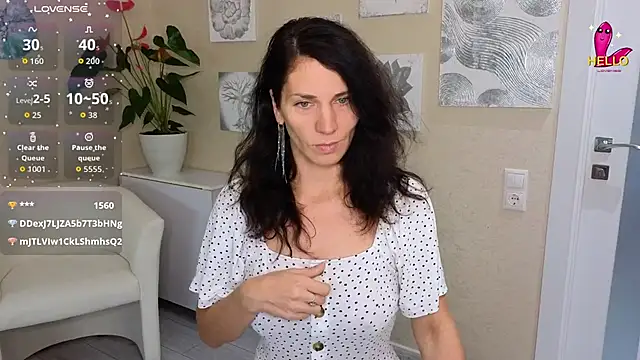 Snapshot of mylady_xenia chatting on 09/30/25, 02:55 mylady xenia online show from 09/30/25, 02:55