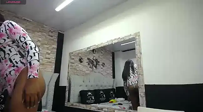 Snapshot of miha_sex91 chatting on 03/01/25, 09:18 miha sex91 online show from 03/01/25, 09:18