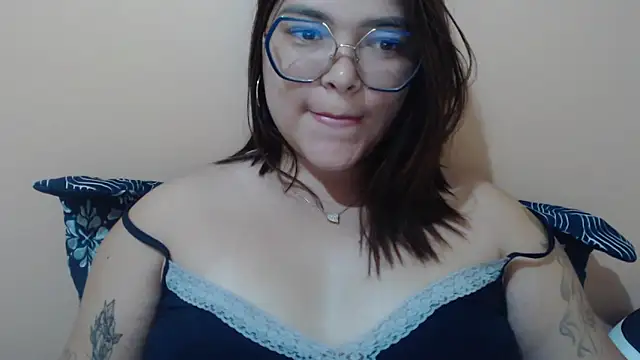 Snapshot of GoddessChaar chatting on 11/25/25, 10:54 GoddessChaar online show from 11/25/25, 10:54