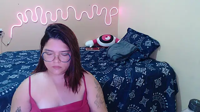 Snapshot of GoddessChaar chatting on 12/05/25, 10:02 GoddessChaar online show from 12/05/25, 10:02