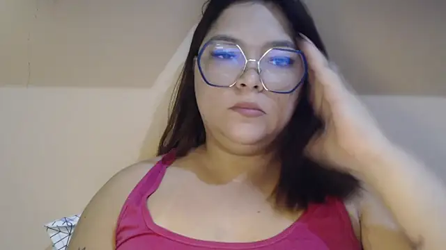 Snapshot of GoddessChaar chatting on 12/16/25, 11:59 GoddessChaar online show from 12/16/25, 11:59