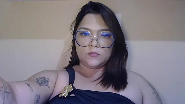 Snapshot of GoddessChaar chatting on 12/18/25, 12:06 GoddessChaar online show from 12/18/25, 12:06