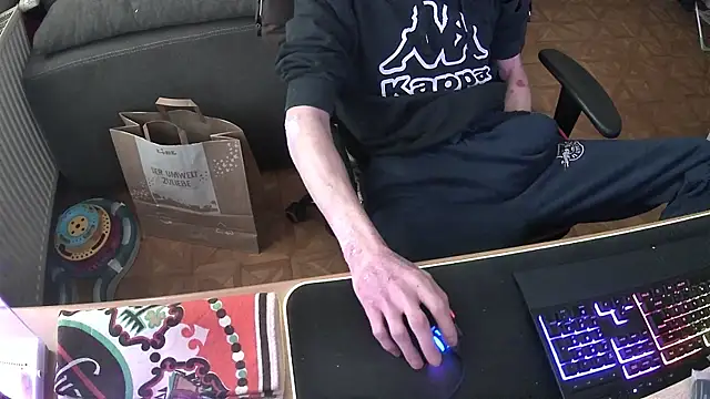 DerGeileLoveboy online show from 11/07/25, 02:28