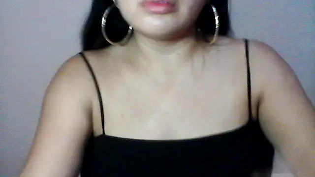 Snapshot of shashel5 chatting on 05/19/26, 10:38 shashel5 online show from 05/19/26, 10:38