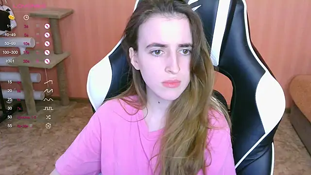 Snapshot of reaiss chatting on 02/23/25, 09:00 reaiss online show from 02/23/25, 09:00