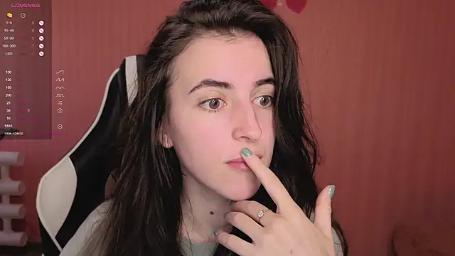 Snapshot of reaiss chatting on 09/11/25, 02:55 reaiss online show from 09/11/25, 02:55