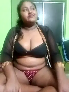 Snapshot of horny_diana chatting on 03/07/25, 09:48 horny diana online show from 03/07/25, 09:48