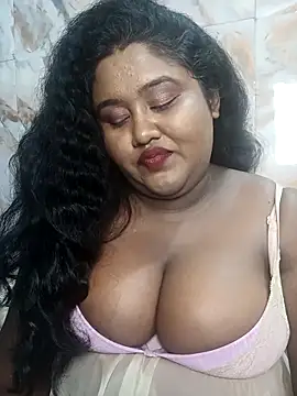 Snapshot of horny_diana chatting on 10/17/25, 06:10 horny diana online show from 10/17/25, 06:10