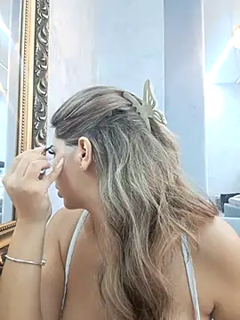 Bella Posh online show from 11/24/25, 07:19