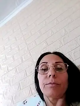 Snapshot of Ramona870 chatting on 03/05/25, 10:44 Ramona870 online show from 03/05/25, 10:44