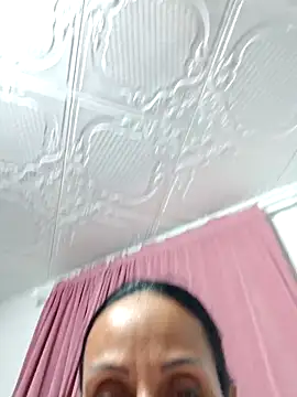 Snapshot of Ramona870 chatting on 09/18/25, 08:33 Ramona870 online show from 09/18/25, 08:33