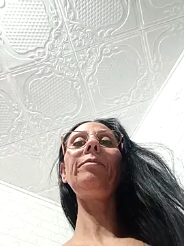 Ramona870 online show from 10/29/25, 05:04