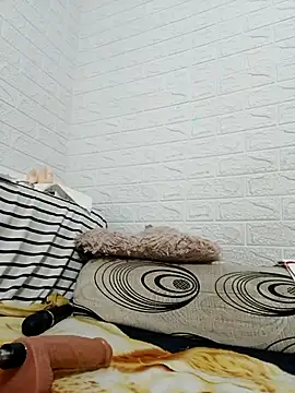 Ramona870 online show from 11/30/25, 11:47