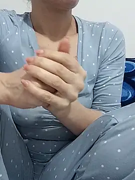 BUSE8821 online show from 12/20/25, 02:24