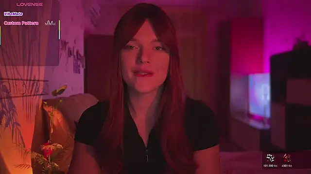 CherryRed Girl online show from 03/12/26, 11:00