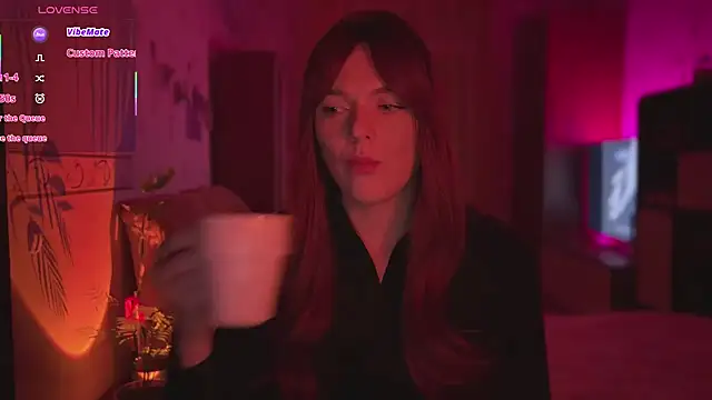 CherryRed Girl online show from 03/15/26, 09:10