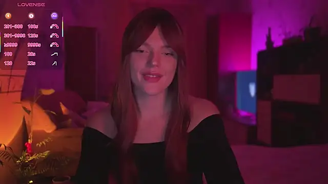 CherryRed Girl online show from 04/14/26, 08:59