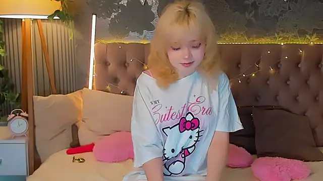 EmilyAngells online show from 03/18/26, 07:00