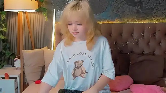 EmilyAngells online show from 03/20/26, 07:02