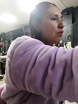 Megan-01- online show from 03/14/25, 02:08