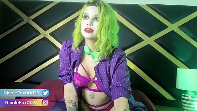 NicoleFox23  online show from 10/29/25, 10:00