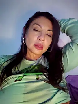 Snapshot of Anastasia-Steele-1 chatting on 09/16/25, 03:29 Anastasia-Steele-1 online show from 09/16/25, 03:29