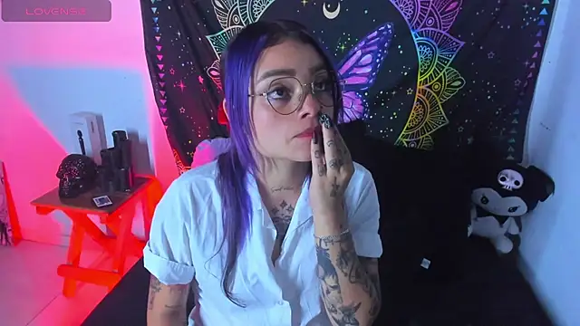 Snapshot of ChloeAllennn chatting on 03/11/25, 03:16 ChloeAllennn online show from 03/11/25, 03:16