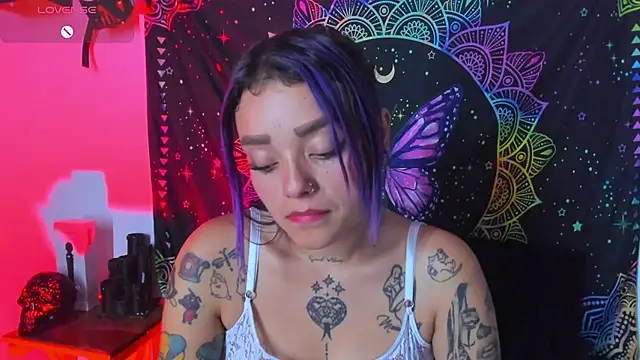 Snapshot of ChloeAllennn chatting on 03/23/25, 06:37 ChloeAllennn online show from 03/23/25, 06:37