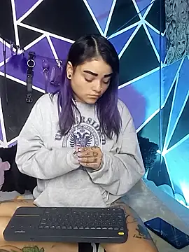 Snapshot of ChloeAllennn chatting on 09/18/25, 11:34 ChloeAllennn online show from 09/18/25, 11:34