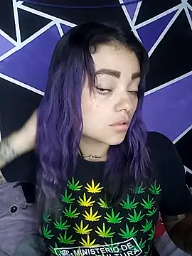 Snapshot of ChloeAllennn chatting on 09/27/25, 02:22 ChloeAllennn online show from 09/27/25, 02:22