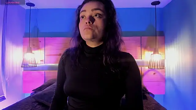 Snapshot of ChloeAllennn chatting on 11/28/25, 11:57 ChloeAllennn online show from 11/28/25, 11:57