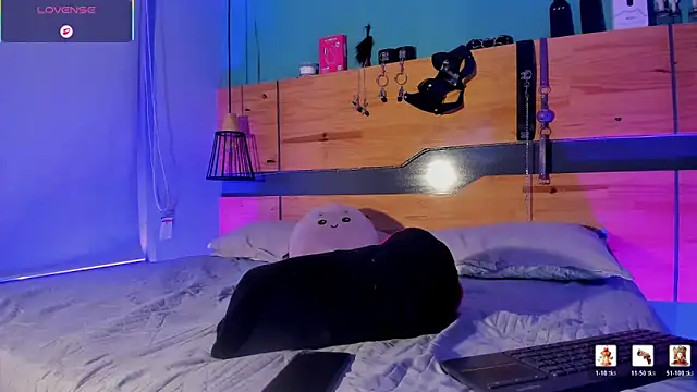 ChloeAllennn online show from 03/14/26, 12:10