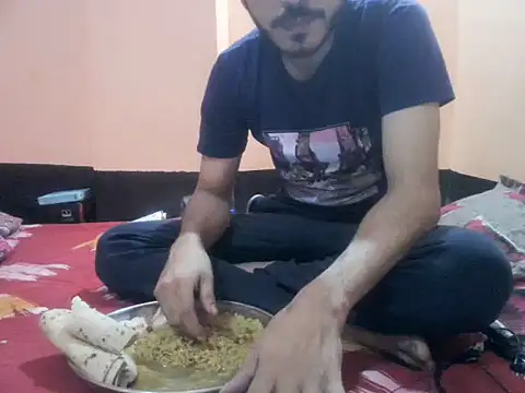 Snapshot of rahulkajuuu0909 chatting on 11/07/25, 06:08 rahulkajuuu0909 online show from 11/07/25, 06:08